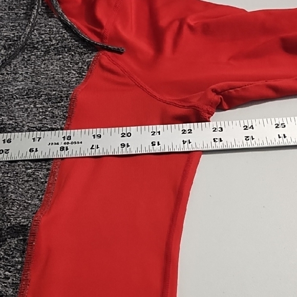 USD Univeristy of South Dakota Stretchy Performance Fabric Shirt Thumbholes - Picture 11 of 14